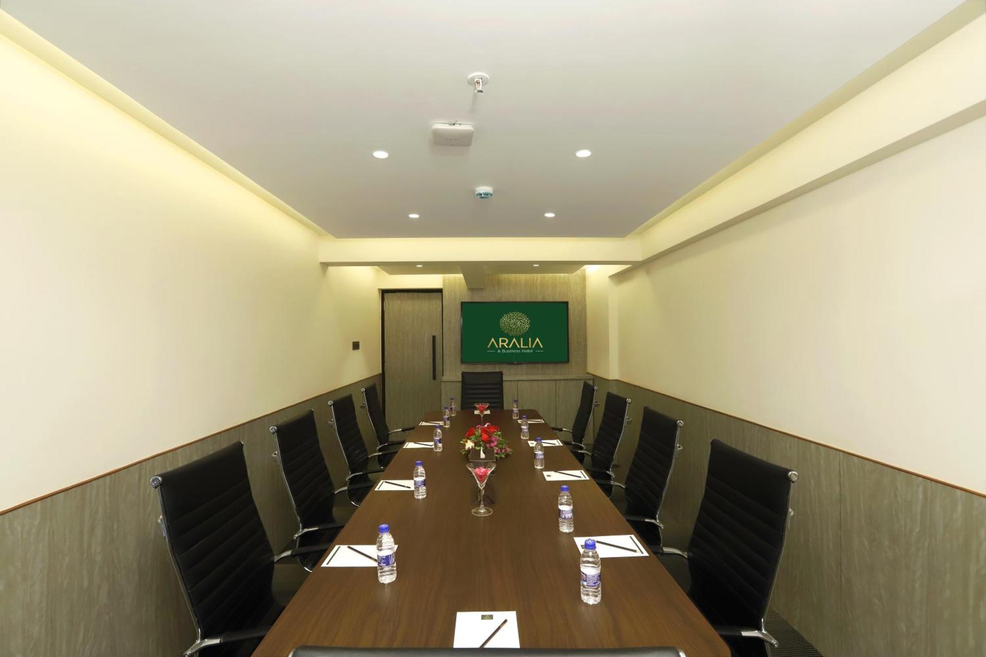 Aralia - A Business Hotel, Midc Andheri East ムンバイ エクステリア 写真